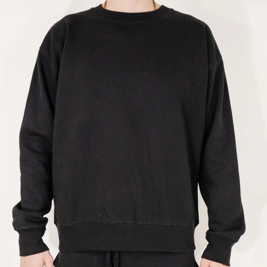 BLACK SWEATSHIRT